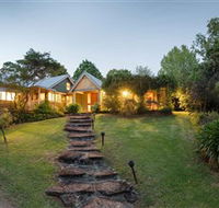 Mt Glorious Getaway Cottages and Conference Centre - E Caravan Parks