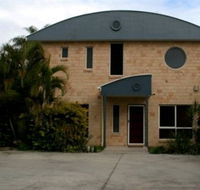 Beach House Redcliffe - E Caravan Parks