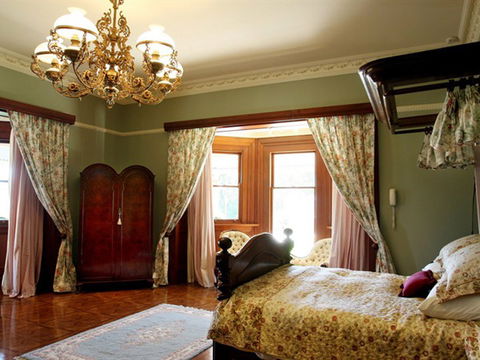 Beaumont House And Lodge - E Caravan Parks 0