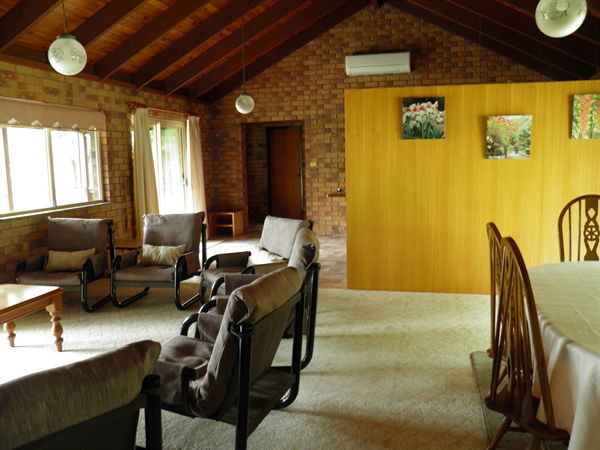  E Caravan Parks