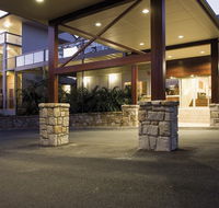 Mercure Clear Mountain Lodge Spa and Vineyard - E Caravan Parks