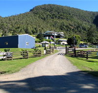 Neurum Creek Bush Retreat - E Caravan Parks