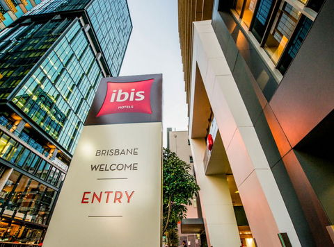 Ibis Brisbane - E Caravan Parks 1