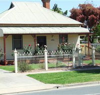 Serenity On The Border Self Catered Bed  Breakfast - E Caravan Parks