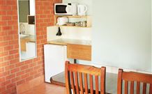 Catalina Motel Lake Macquarie - Toronto - E Caravan Parks 2