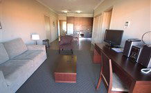 Centrepoint Apartments - E Caravan Parks 4
