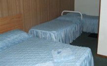 Chatham Motel - E Caravan Parks 0