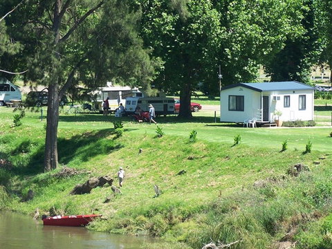 Gundagai River Caravan Park - E Caravan Parks 3