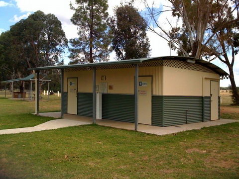 Pumphouse Camping Ground - E Caravan Parks 0