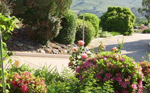 Garden Motor Inn (Golden Chain) - Gundagai - E Caravan Parks 5