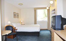 Jenolan Caves House - Jenolan Caves - E Caravan Parks 4