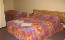 Wagon Wheel Motel And Units - Coonabarabran - E Caravan Parks 0