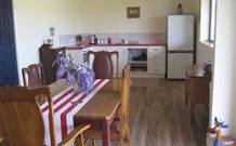 Woolshed Cabins - E Caravan Parks 2