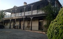 The Old Bridge Inn - E Caravan Parks 0