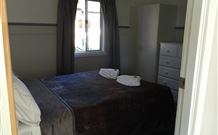 Charles Rasp Cottage - E Caravan Parks 4