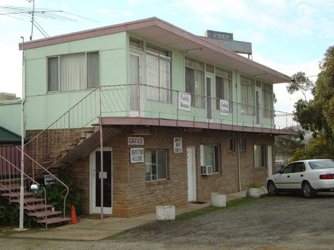 Auto Cabins And Motel - E Caravan Parks 7