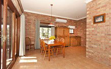 The Secret Garden Cottage - E Caravan Parks 4