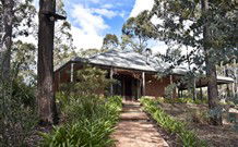 The Secret Garden Cottage - E Caravan Parks 3