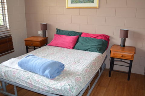 Mission Beach Retreat YHA - E Caravan Parks 2