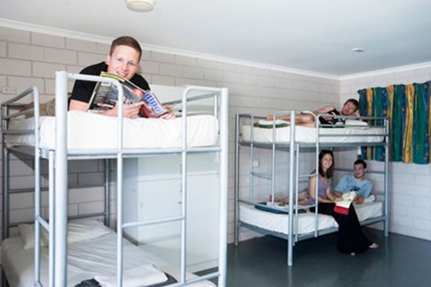 Airlie Beach YHA, Whitsundays - E Caravan Parks 2