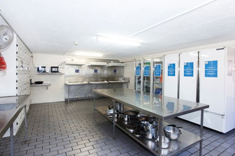 Airlie Beach YHA, Whitsundays - E Caravan Parks 5