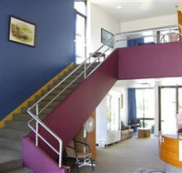 Bridge Motor Inn - E Caravan Parks