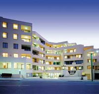 West End Central Apartments - E Caravan Parks