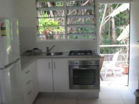Villa Marine Holiday Apartments - E Caravan Parks 3