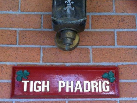 Tigh Phadrig Holiday Cottage - E Caravan Parks 0