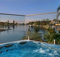 Sanctuary on Water Elite Holiday Home - E Caravan Parks