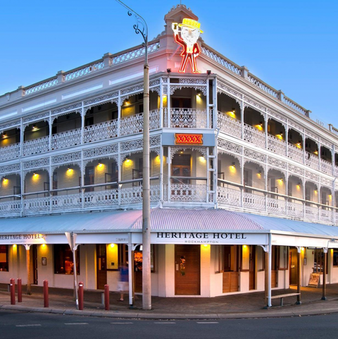 Heritage Hotel - E Caravan Parks 10