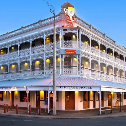 Heritage Hotel - E Caravan Parks 20