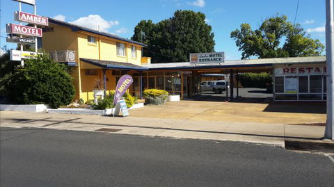 Amber Motel - E Caravan Parks 5