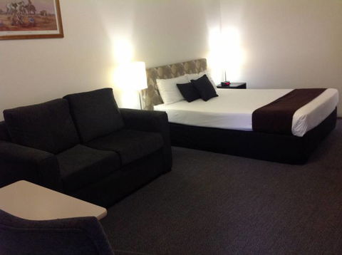 BEST WESTERN Cattle City Motor Inn - E Caravan Parks 17