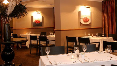 Best Western Sanctuary Inn - E Caravan Parks 9