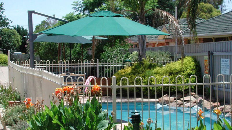 Ashmont NSW E Caravan Parks