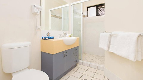 Central Plaza Apartments Cairns - E Caravan Parks 1