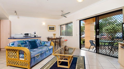 Central Plaza Apartments Cairns - E Caravan Parks 4