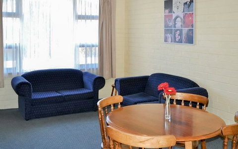 Best Western Melaleuca Motel - E Caravan Parks 5