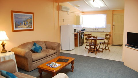 Best Western Melaleuca Motel - E Caravan Parks 7