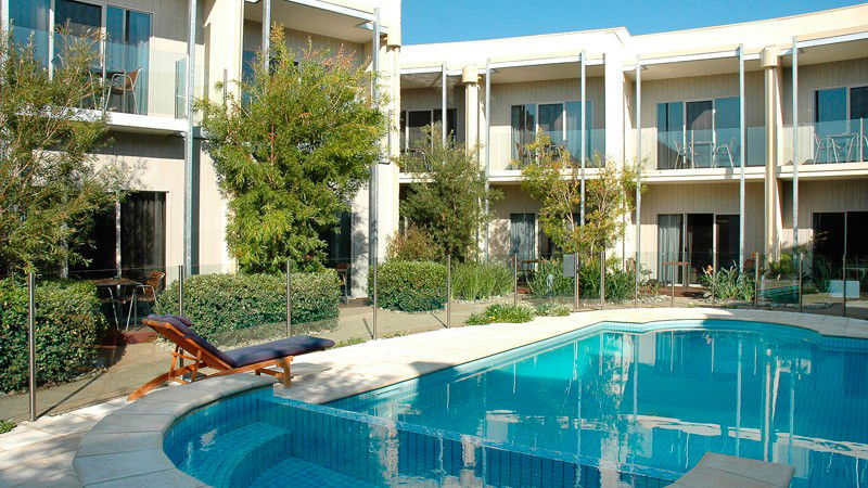  E Caravan Parks
