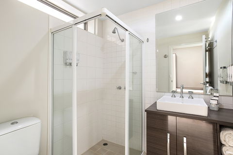 Comfort Inn & Suites Warragul Motel - E Caravan Parks 0
