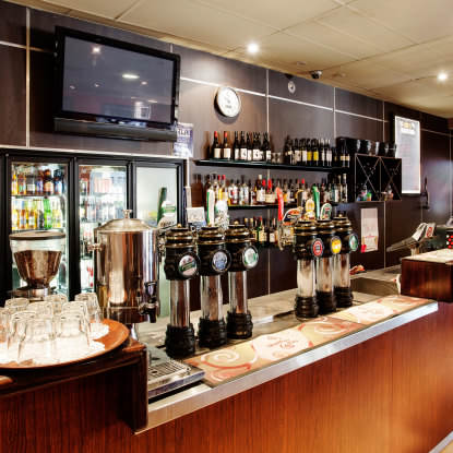 Upper Ross Hotel - E Caravan Parks 15