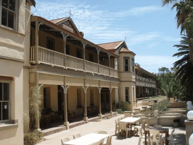 Priory Resort Hotel - E Caravan Parks