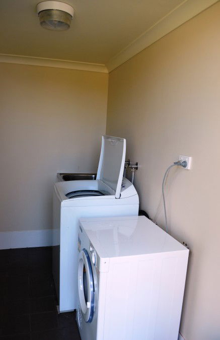 Narrogin Motel - E Caravan Parks 2