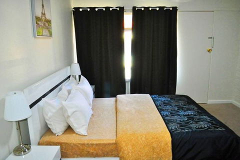 Narrogin Motel - E Caravan Parks 5