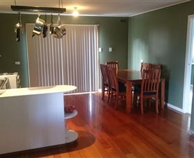 Brothers Town Cottage - E Caravan Parks 1