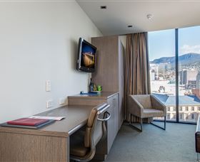 Mantra Collins Hotel - E Caravan Parks 3