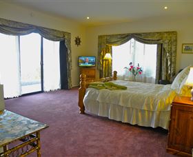 Huon Valley Eco Wilderness Retreat - E Caravan Parks 2