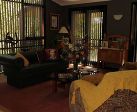 Asimatree Bed & Breakfast And Art Garden - E Caravan Parks 0